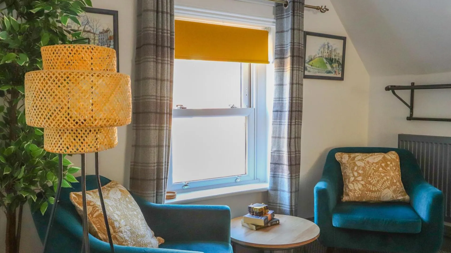 Ashley Suite By Koya Homes Barry 0*,