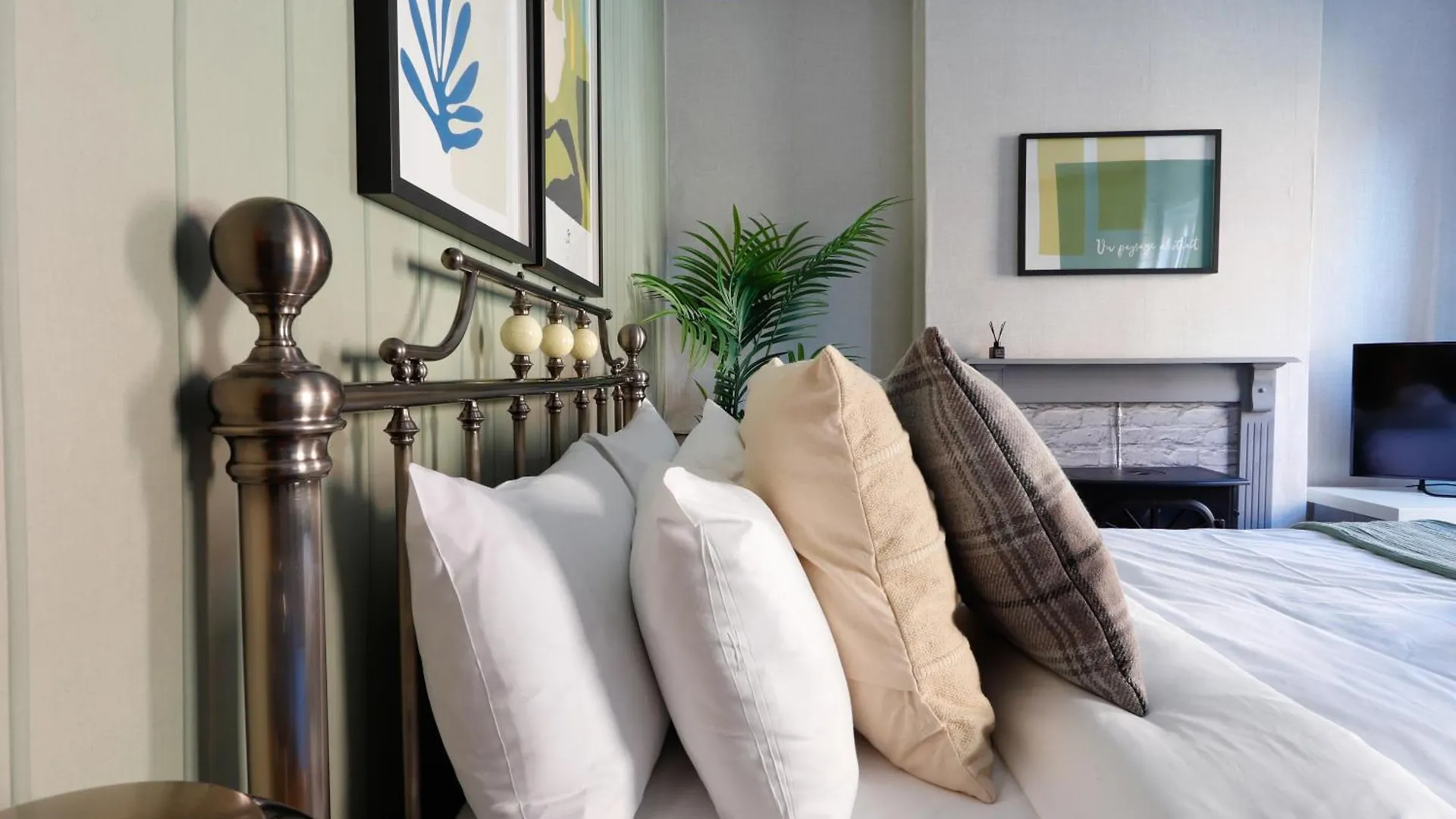 Apartment Ashley Suite By Koya Homes Barry